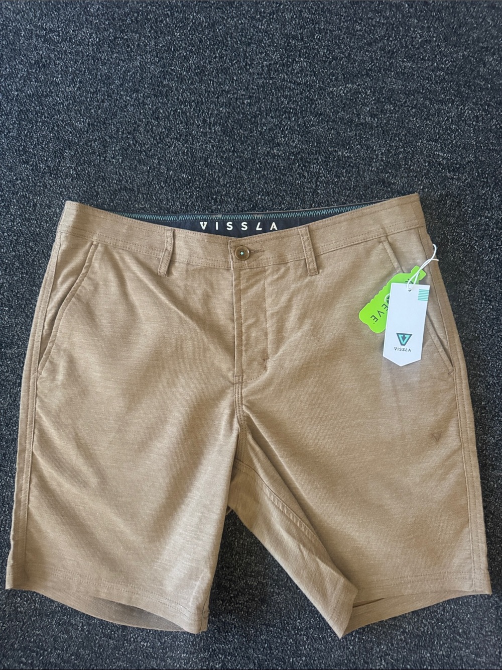VISSLA Men's  canyons hybrid Tan Chino Shorts with Stretch Waistband
